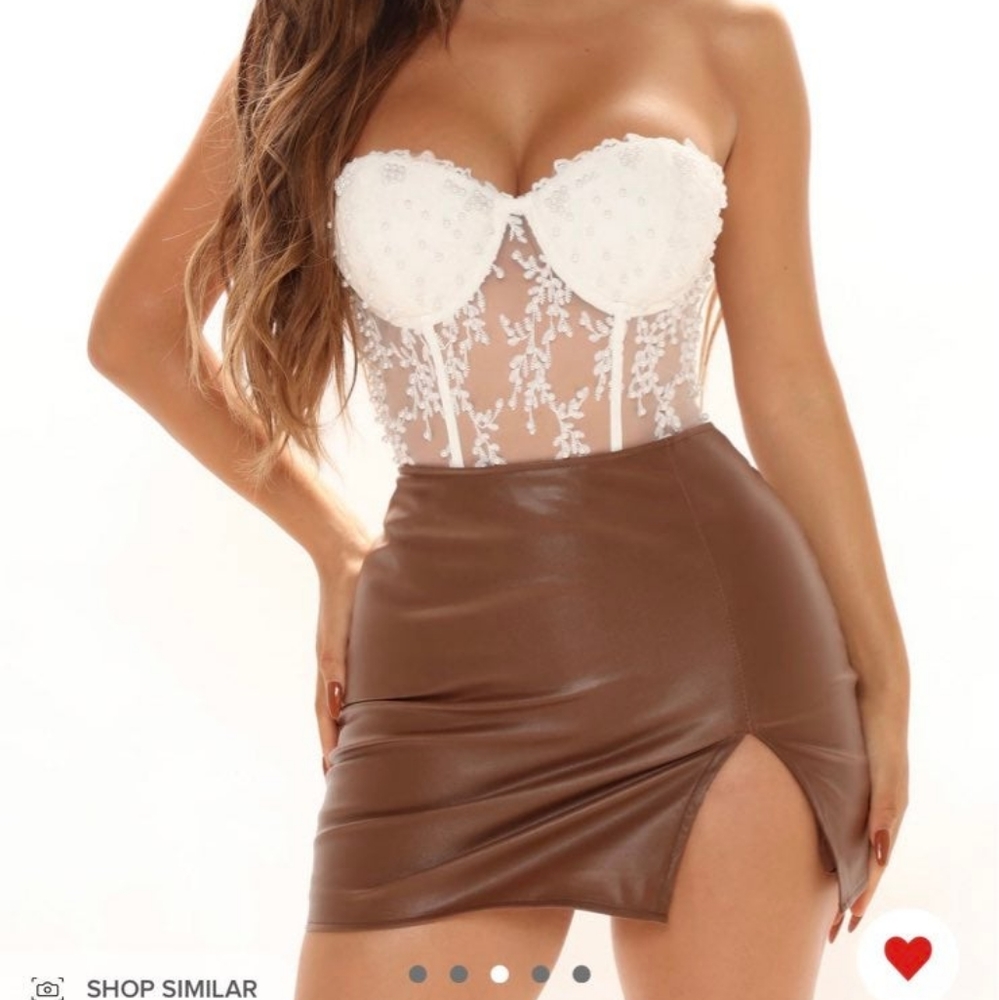 Fashion Nova PEARL BUSTIER BODYSUIT SIZE SMALL